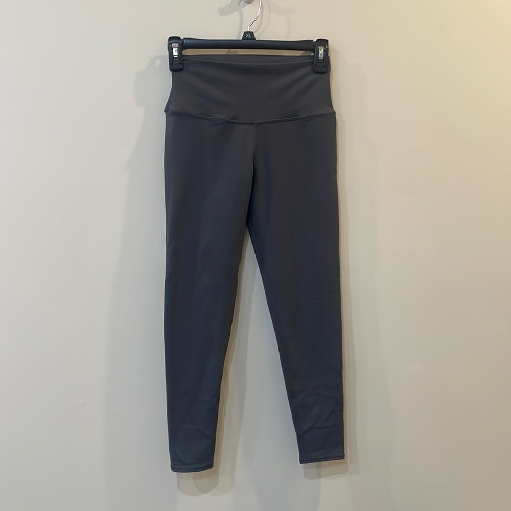 Alo gray leggings size small